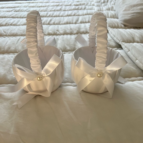 Flower girl baskets. Set of 2 - Picture 3 of 3